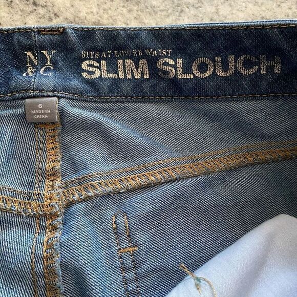 New York & Company Size 6 Jeans Slim Slouch Straight Leg Medium Wash - Picture 6 of 12